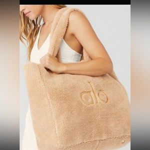 ALO Sherpa (faux fur) tote in camel.